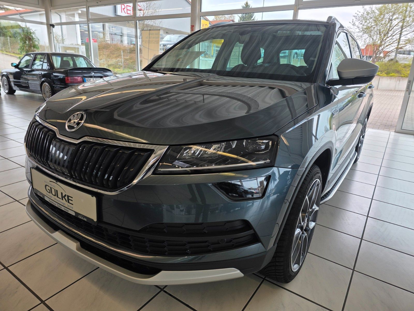 Skoda Karoq Scout 4×4 2.0 TDI DSG Navi,AHK,Pano,Kam